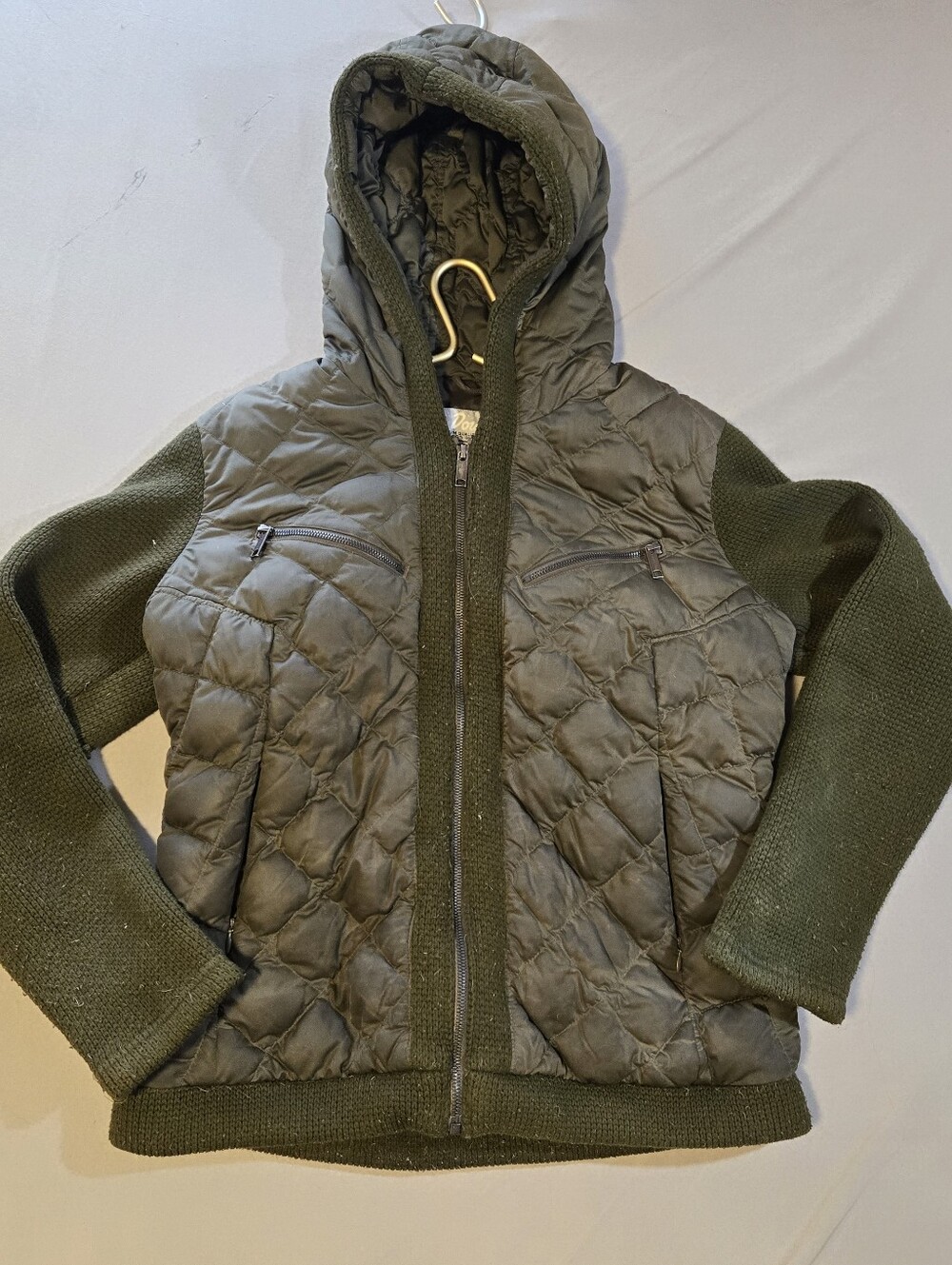 Eddie Bauer Swiss Model Olive Quilted Hooded Puffer with Knit Raglan Sleeves